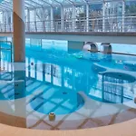 Terme Preistoriche & فندق مونتيجروتو تيرمي