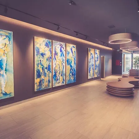 Terme Preistoriche & מלון