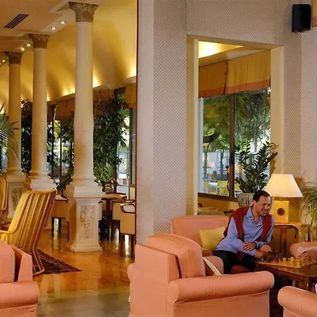 Terme Preistoriche & 4*