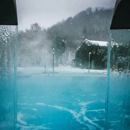 Terme Preistoriche & 4*