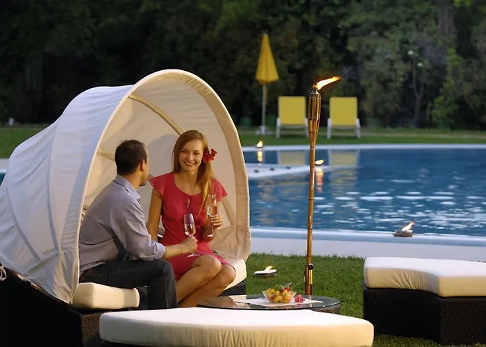 호텔 Terme Preistoriche & 4*