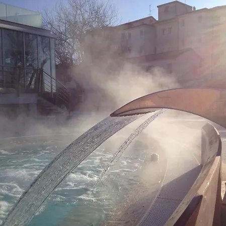 فندق Terme Preistoriche & 4*