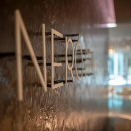 Terme Preistoriche & 4*