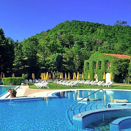 Terme Preistoriche & 4*