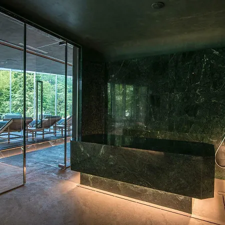 Terme Preistoriche & 4*