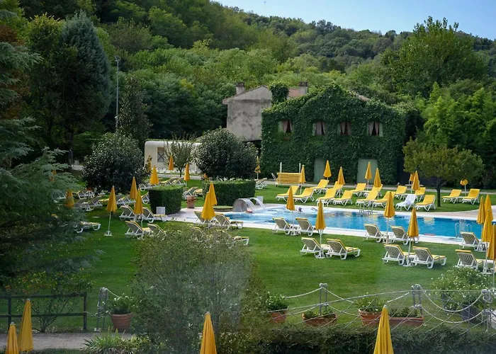 מלון Terme Preistoriche & 4*