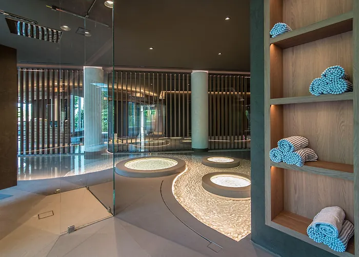 Hotel Terme Preistoriche & 4*